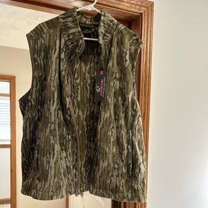 Camo vest